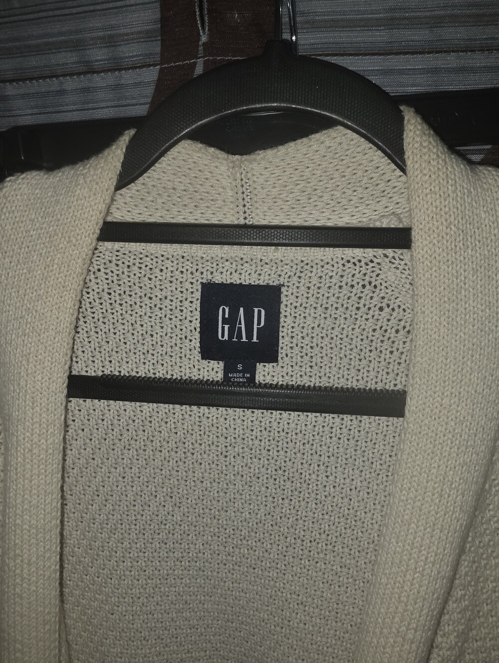 GAP Ivory Button-Front Knit Cardigan - Picture 2 of 2